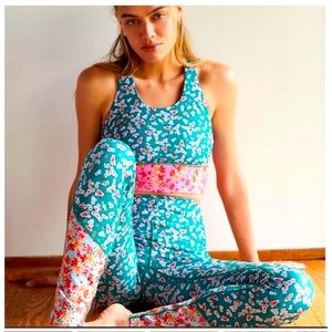 NWT ANTHRO KACHEL FLORAL CONTRAST LEGGINGS GREEN PINK